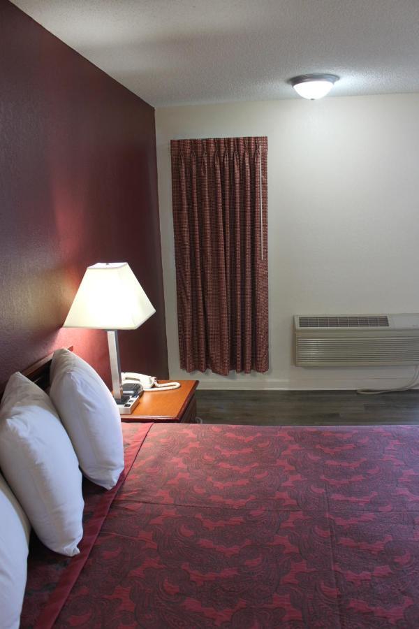Travel Inn Of Buford Dış mekan fotoğraf